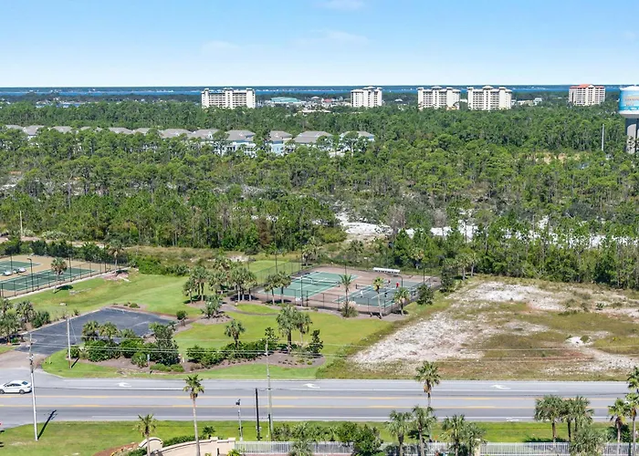Holiday home Indigo East Unit 403e